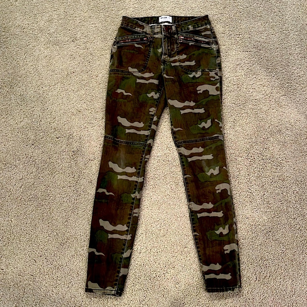 WILLIAM RAST Pants